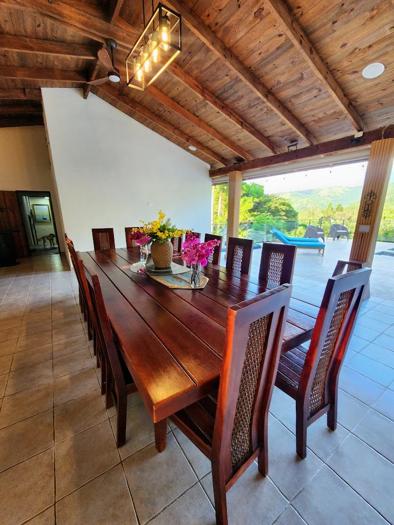 The dining terrace with mountain views